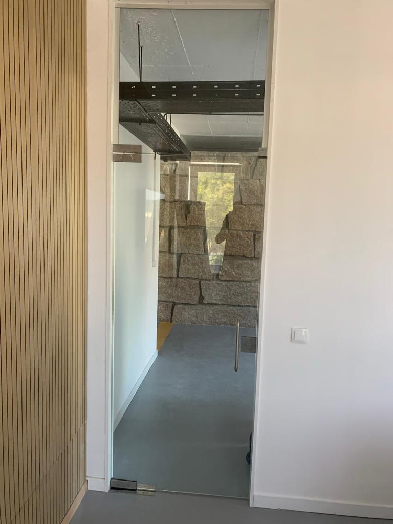 porta de escritorio em vidro